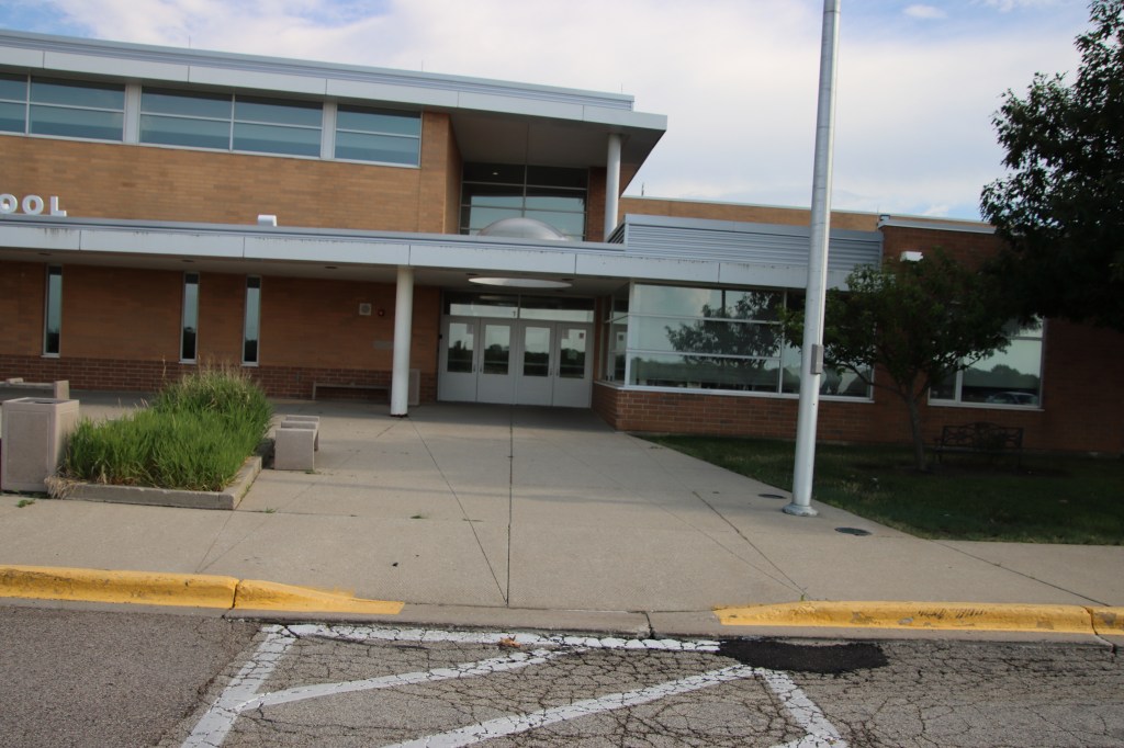 Cary Junior High School - Cary Community Consolidated School District 26