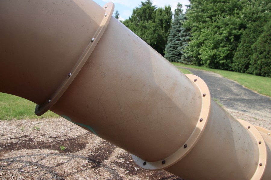 Three Oaks School - Cary Community Consolidated School District 26