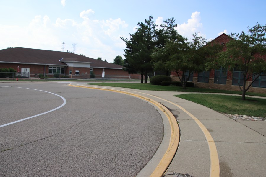 Three Oaks School - Cary Community Consolidated School District 26